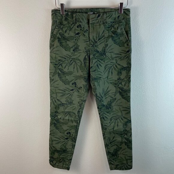 Old Navy Olive Green Leaf Camouflage Print Pixie Pants Size 4 - Picture 2 of 10